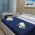 招待所 Roma 4*