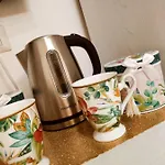 招待所 Roma 4*