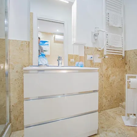 Roma Guest house
